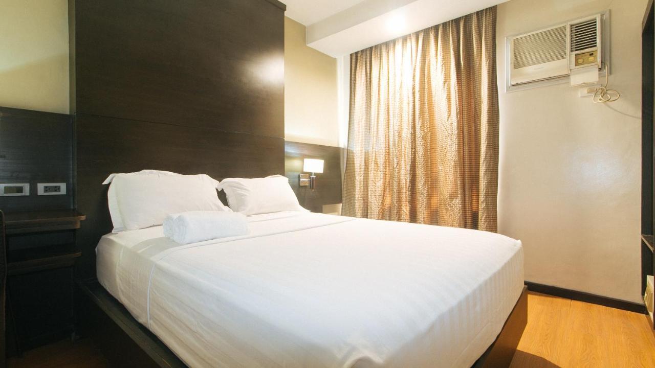 Lorenzzo Suites Hotel Makati City Luaran gambar