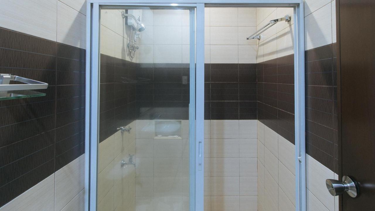 Lorenzzo Suites Hotel Makati City Luaran gambar